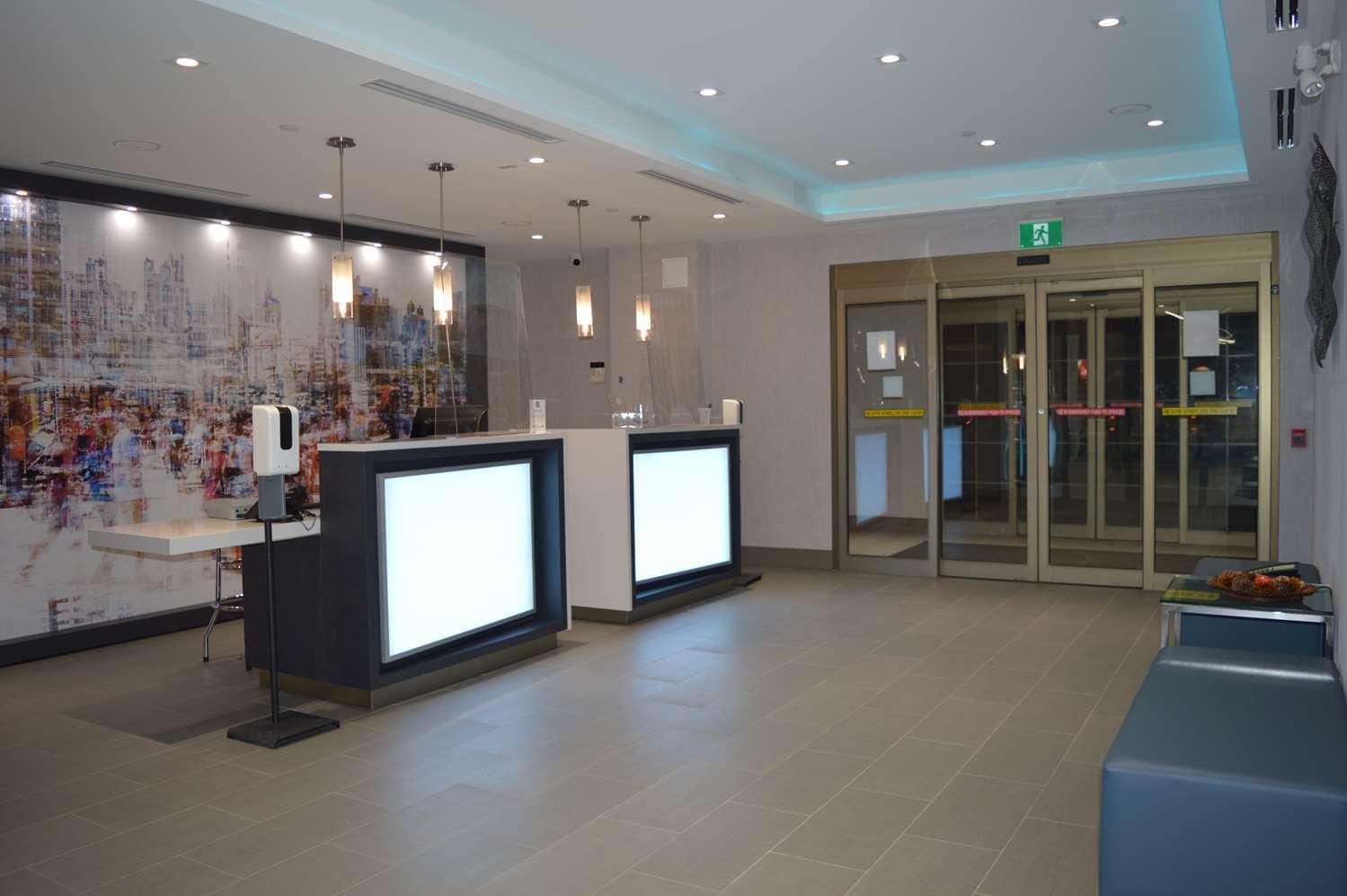 Executive Residency By Best Western Toronto-Mississauga Hotel Exterior photo